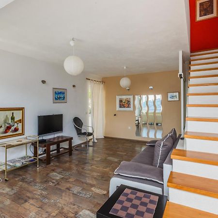 Villa Casabianca Milna  Buitenkant foto