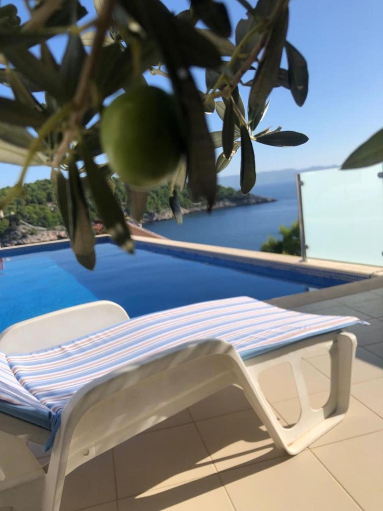Villa Casabianca Milna  Buitenkant foto