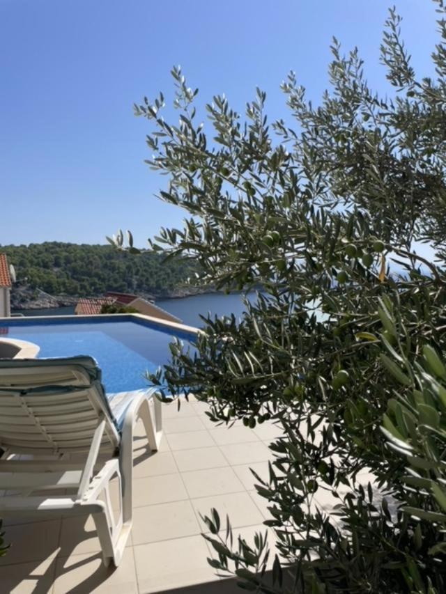 Villa Casabianca Milna  Buitenkant foto