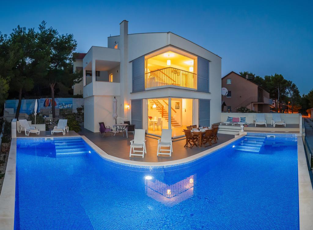 Villa Casabianca Milna  Buitenkant foto